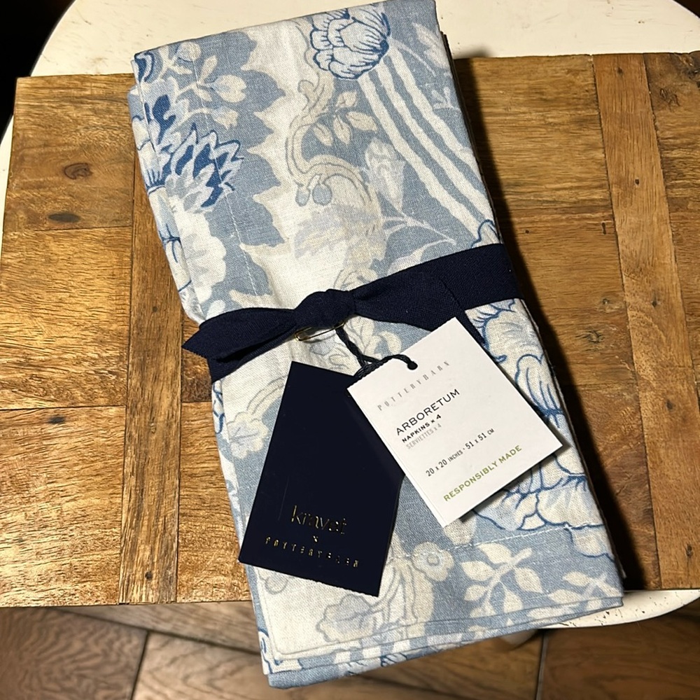 Pottery Barn Kravet X  Arboretum Set Of 4 Napkins BNWT